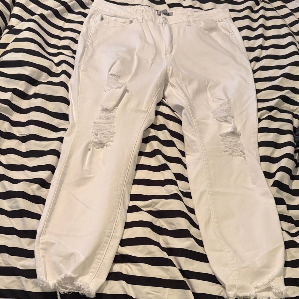 Judy Blue Women's -White Distressed Skinny Jeans
